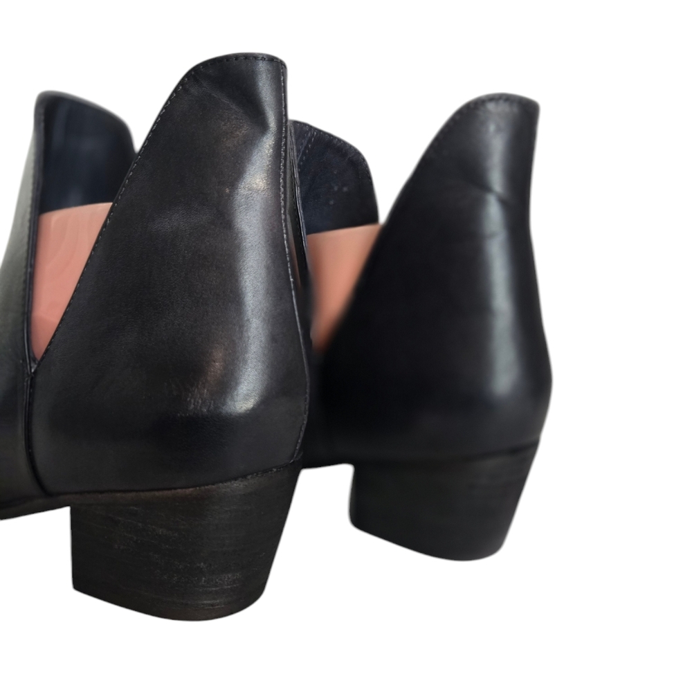 Free People Charm Double V Black Leather Ankle Boots Booties 8.5 - Picture 5 of 13